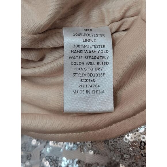 HOT MIAMI STYLES Silver Sequin Off Shoulders Sexy Mini Bodycon Party Dress S - Picture 10 of 16